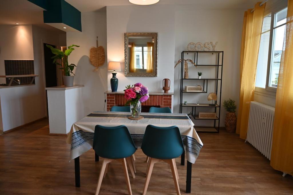 Grand Appartement Cosy-Hyper Centre-Place Verdun Tarbes Exteriör bild
