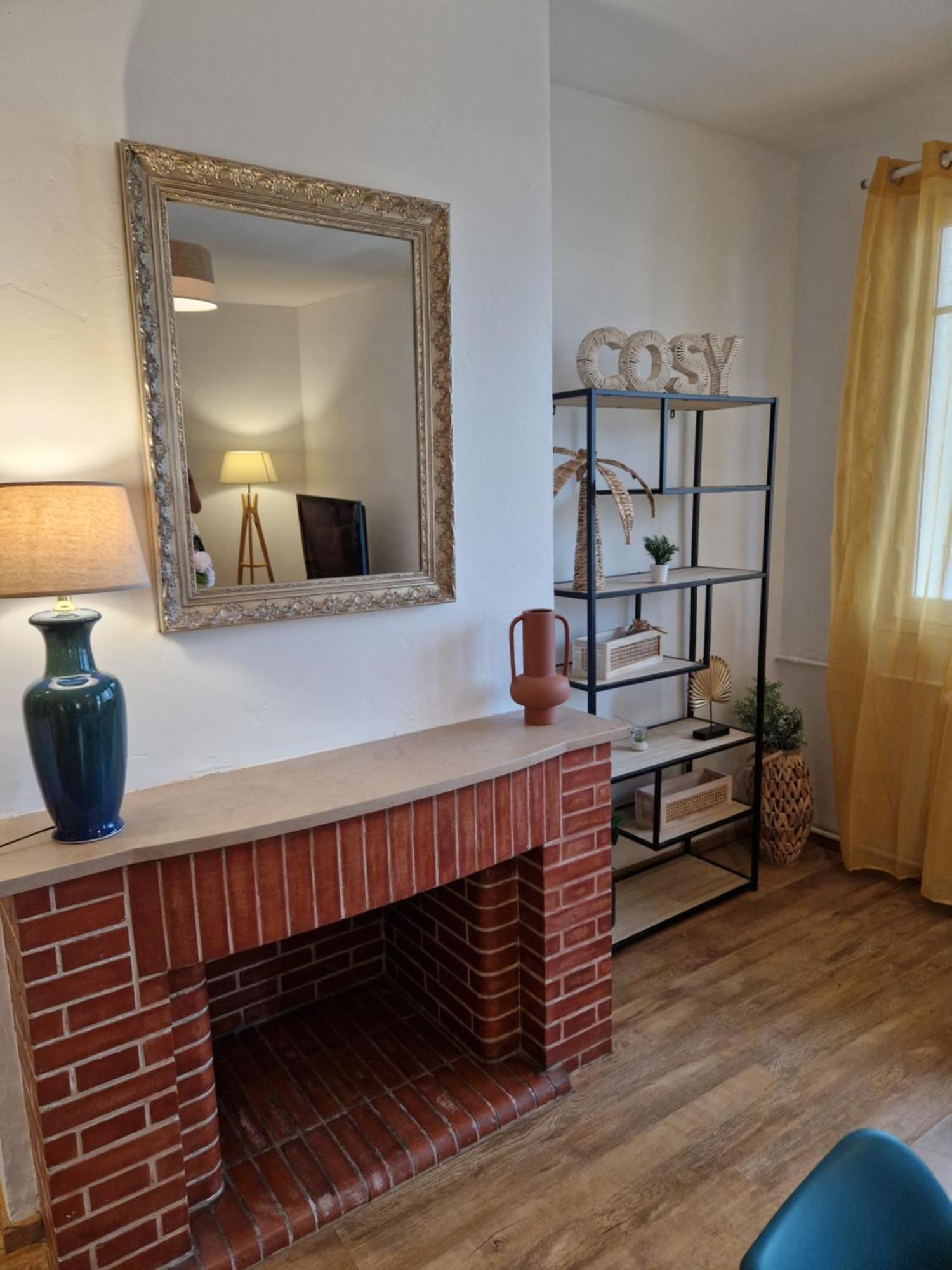 Grand Appartement Cosy-Hyper Centre-Place Verdun Tarbes Exteriör bild